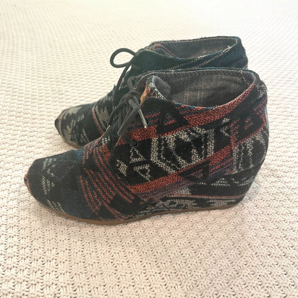Toms Wedge Lace Up Bootie